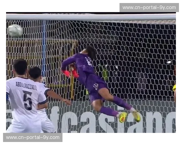 马赛门将鲁利补时扑点失败，表情失落显防线无奈